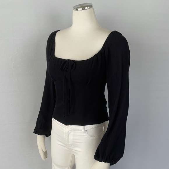 NWT Abercrombie and Fitch Top Size Small - Picture 7 of 11